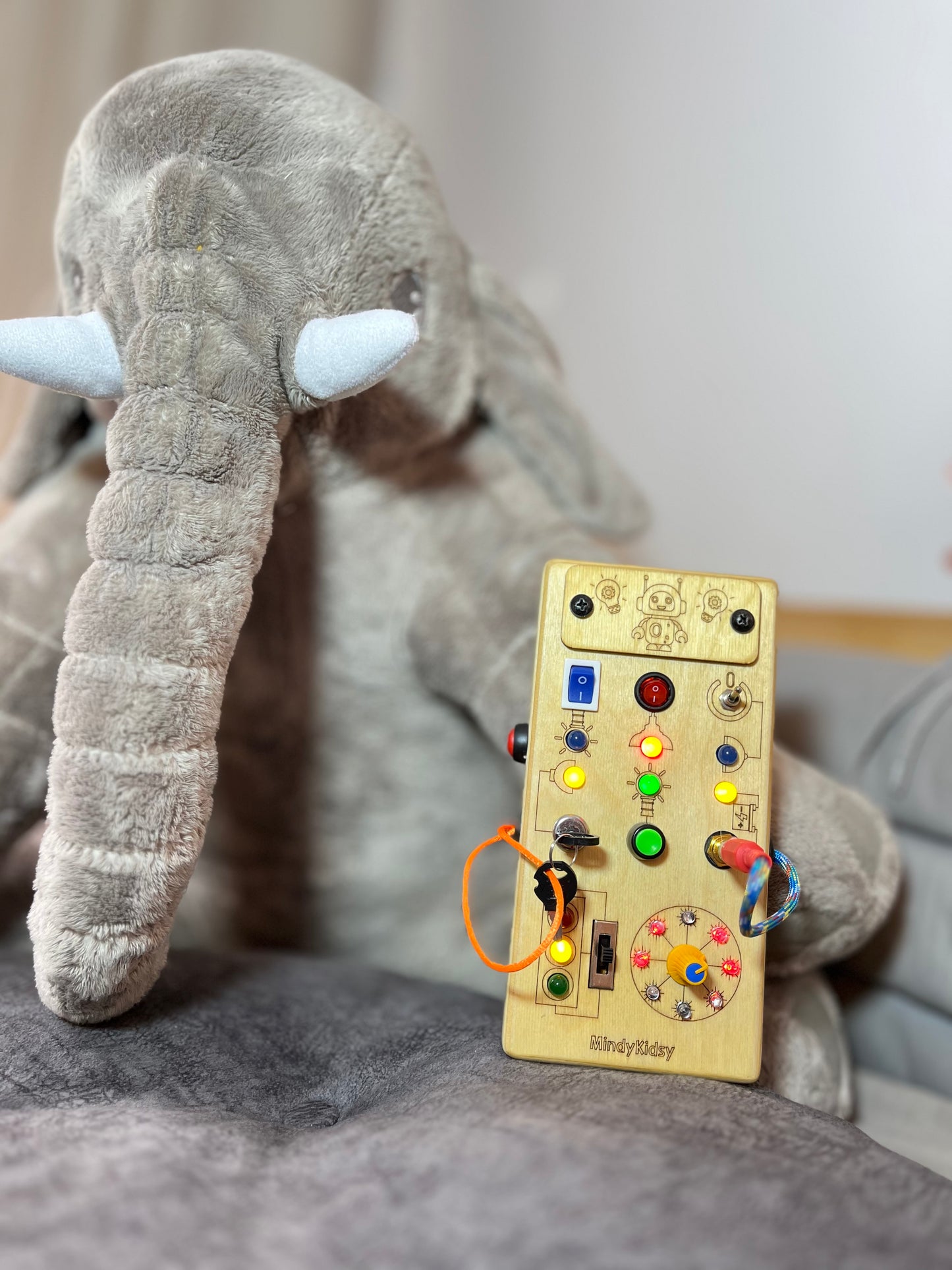 Eğitici Ahşap Montessori Işıklı Oyun Panosu