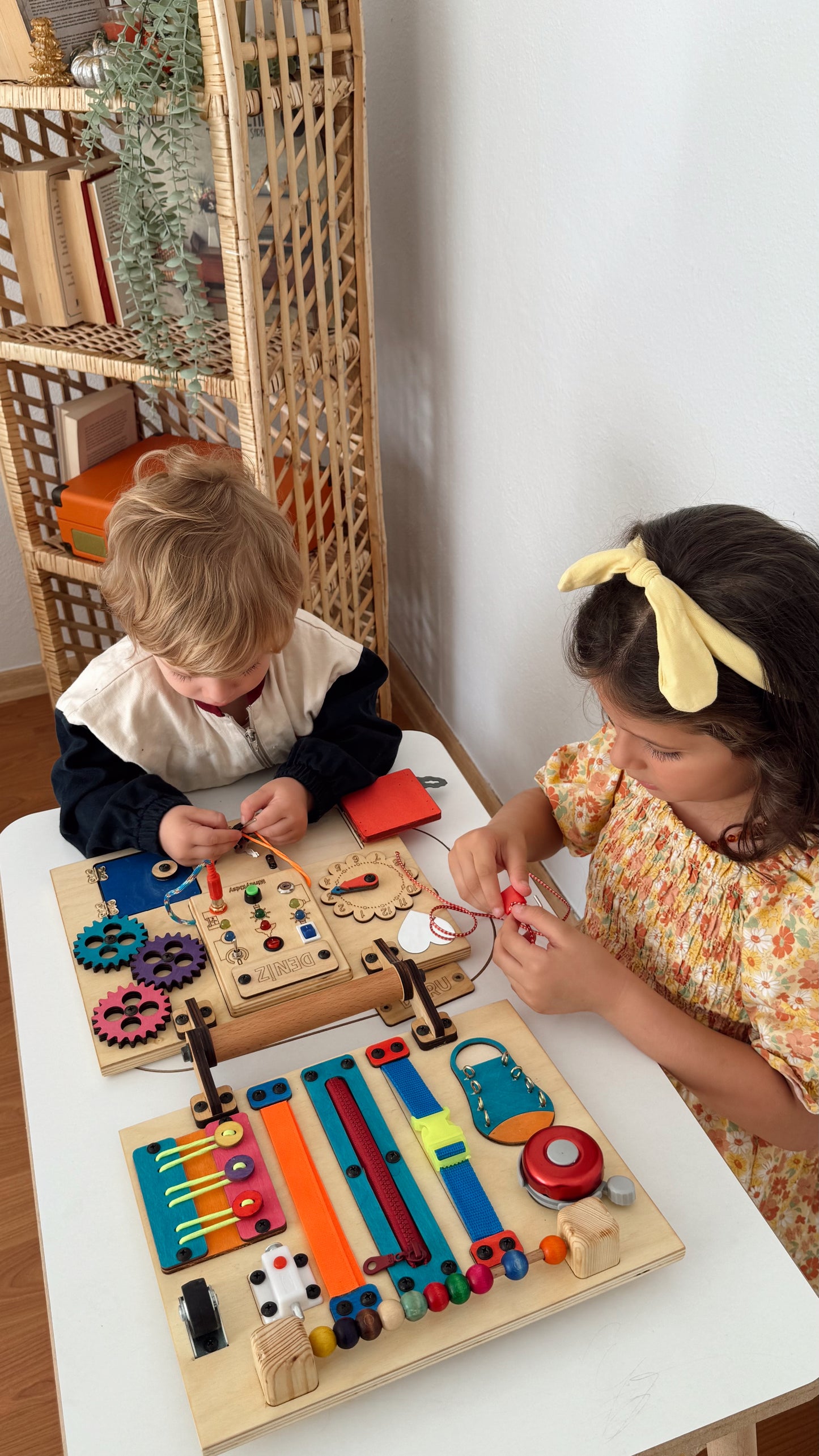 Montessori Aktivite ve Öğrenme Çantası Eğitici ve Geliştirici Ahşap Oyuncak Panosu